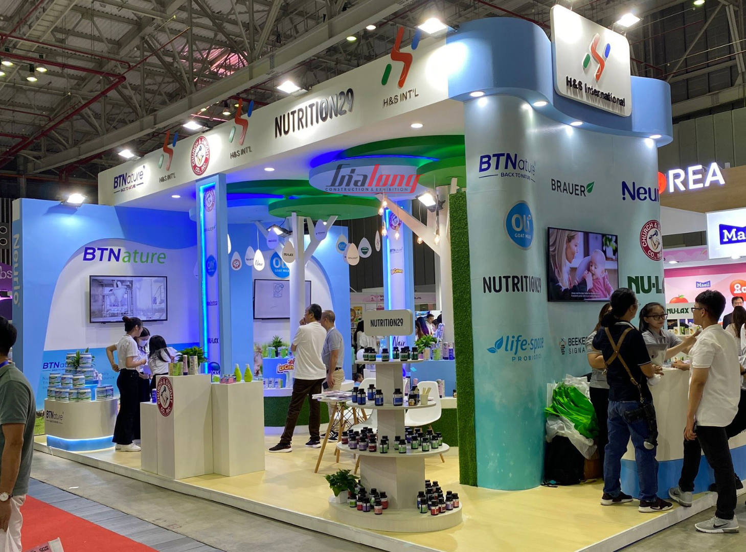 Design and construction of exhibition booths carried out by Gia Long