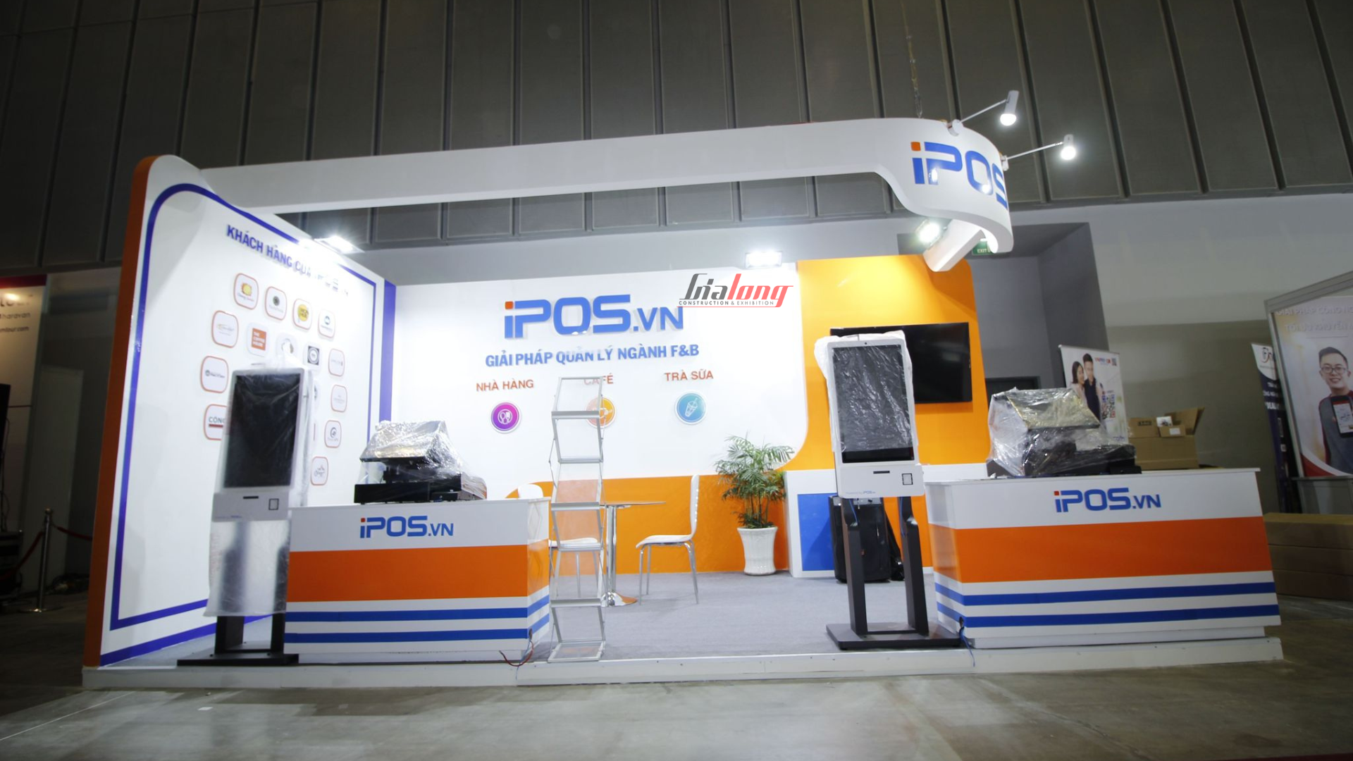 iPOS - The booth was constructed and designed by Gia Long