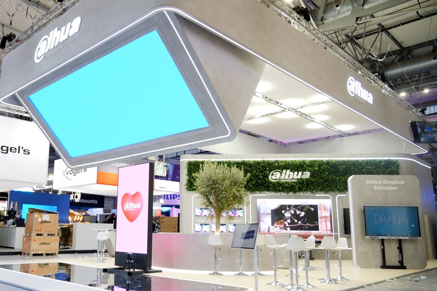 Display products with integrated lighting systems